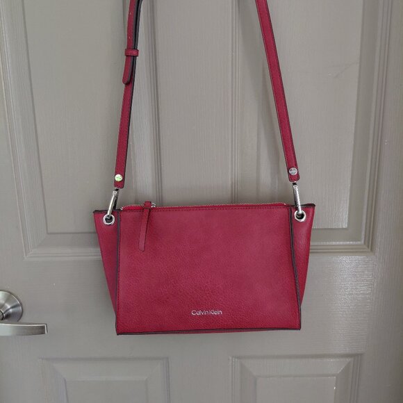 Calvin Klein Red Crossbody Bag, Like New - Picture 1 of 5